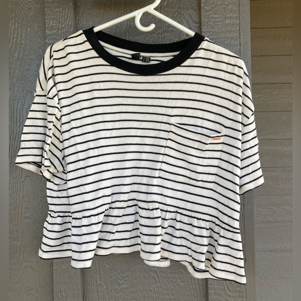 Women’s Volcom dressy shirt